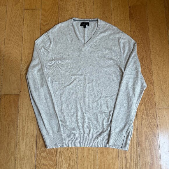 Banana Republic Premium Luxe Yarn V Neck Jumper M - Picture 1 of 3